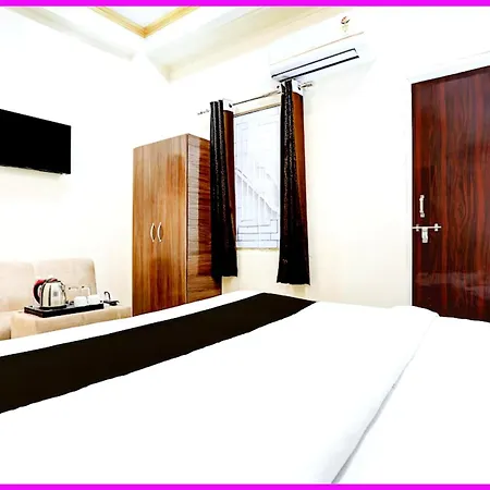 Hotel Chankaya Bnr Palace - Jagannath Temple - Sea Beach - Swimming Pool- Restaurant - Lift And Parking Facilities - Fully Air Condition With All Luxury Luxuary Rooms With Attached-Balcony - A Top Rated Hotel
